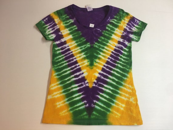 Mardi Gras V Patterned V-neck Women's tee