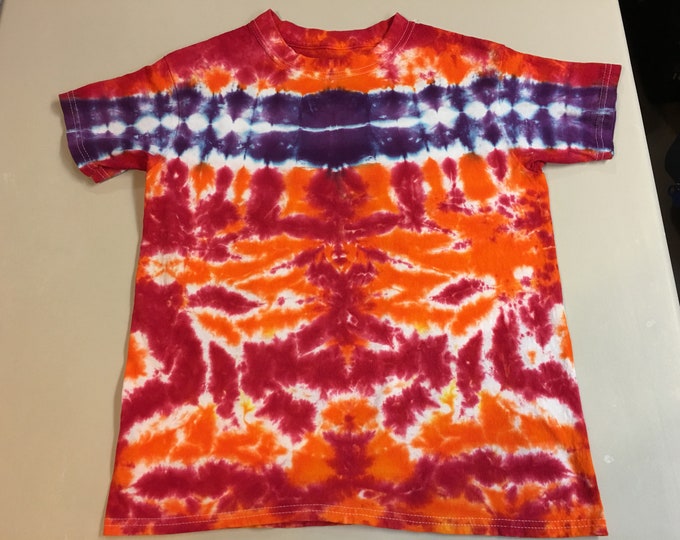 Youth Small Tie Dyed T-shirt