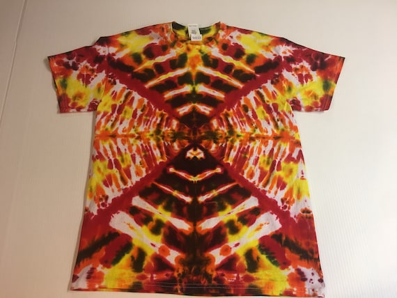 Tie Dyed Radio wave tee shirt Medium