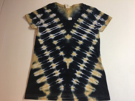 Ladies V-neck Black and Gold Tie Dyed Tee Multiple sizes