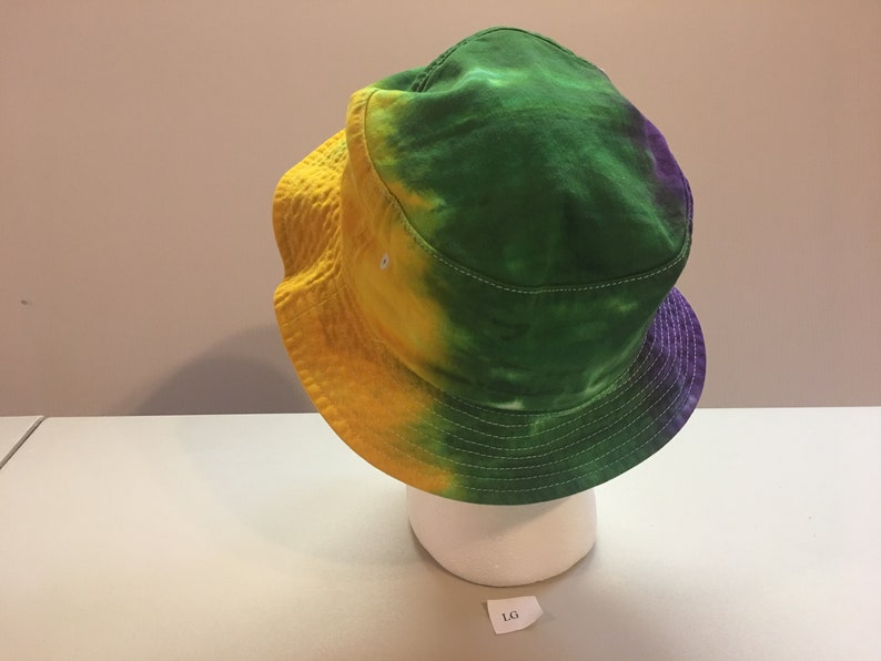 Tie Dyed Bucket Hats size Large