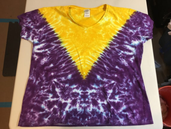 Ladies One of a Kind Purple and Gold Tie Dyed V Neck