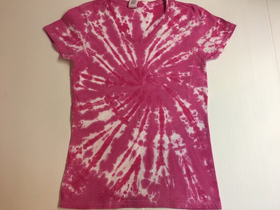 Ladies Sized Spiral Tie Dye V Neck t-shirt