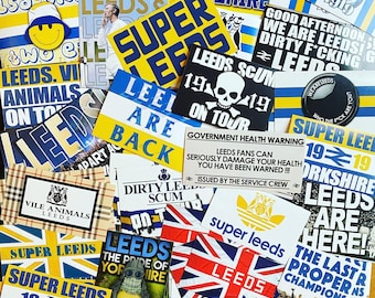100 x Leeds United Stickers - Based on LUFC Poster Shirt Scarf Pin Badge Programme Flag Ultras Elland Road MOT Party Decorations