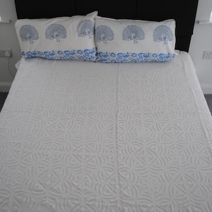 White applique bed spreads, applique bed spreads, white bed spreads
