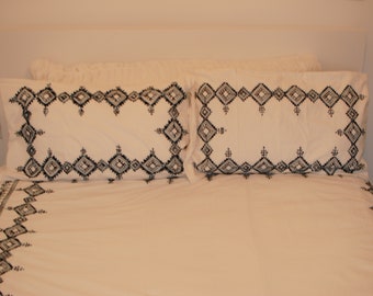 Hand embroidered white duvet cover, white duvet cover, luxurious hand embroidered bed duvet cover