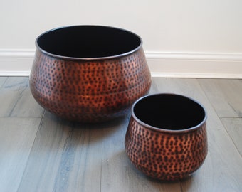 Copper color planter with hammered finish, copper planter, hammered copper planter