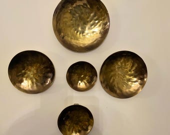 Gold Wandbehang, gold Wandteller, Wanddekor, Metalldekor für Wohnzimmer, Wanddekor, modernes Wohndekor, Statement-Schmuckstücke