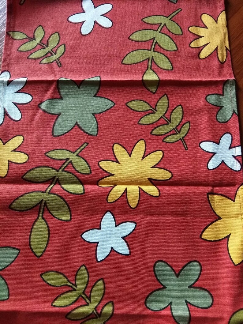 Vintage Swedish Long Table Runner Retro Floral Print Terracota Green White 120.0 x 35.0 cm