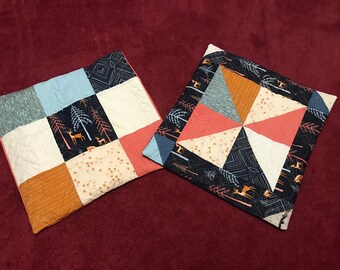 Dos fundas de almohadas de cabina acolchadas de patchwork scrappy/fundas de almohadas de naturaleza/fundas de almohadas de cabina de sobre/fundas de almohadas de naturaleza azul oscuro y melocotón