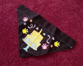 Roupas personalizadas para animais de estimação para cães ou gatos com nome/acessório para animais de estimação/lenço para animais de estimação/bandana de natal para cães personalizados/lenço/bandana preta/personalizado para você