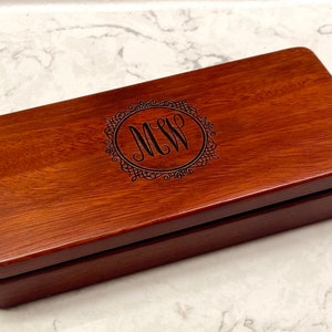 Afstudeercadeau gegraveerde houten pennenset monogram pennenetui palissander pennendoos Pen gepersonaliseerde executive pen Vaderdagcadeau kerst