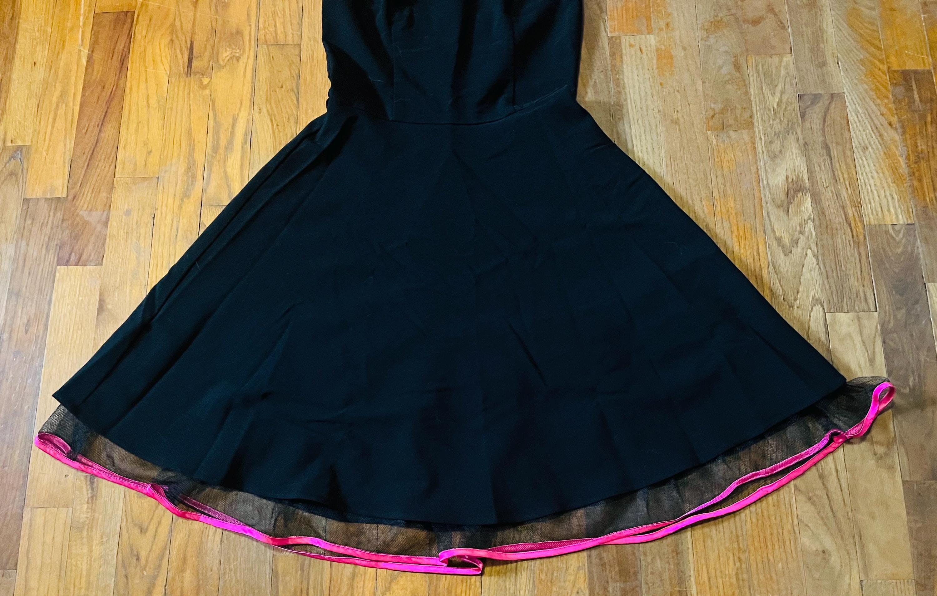 black and hot pink party dresses Vintage Dress Women’s Size Small black and hot pink dress