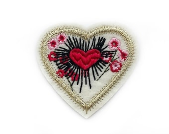 White Cream Heart Patch Embroidered Flowers and Heart Applique Iron on Badge with Embroidery Stitches DIY For Clothes Upcycling Mending