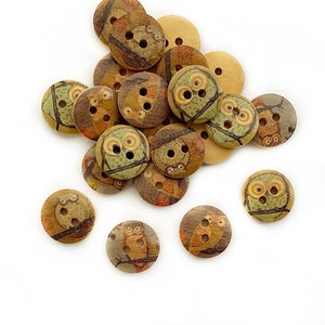 12 Small Owl Buttons 15mm Wooden Buttons
