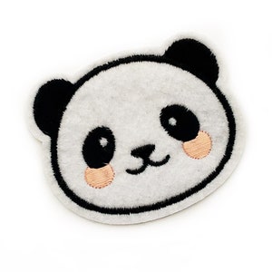 Badge mignon panda thermocollant sur panda kawaii 5,3 cm x 6,4 cm image 1