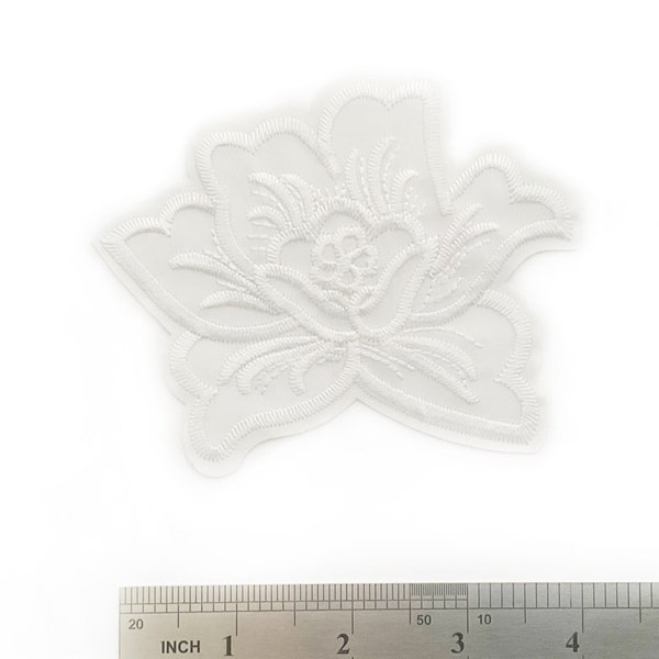 Pure White Flower Patch Stick On With Iron - White Blossom Patches - Embroidered Monocolour White Applique - 9cm x 11cm