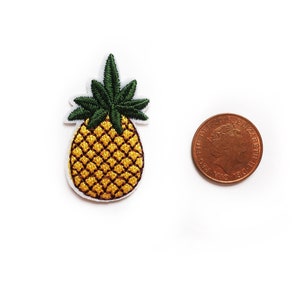 Tiny Pineapple Patch - Iron on Pineapple Badge Micro Patch Cute Patches Mini Fruit Applique Small Patch Clothes Repair For Customising Bags