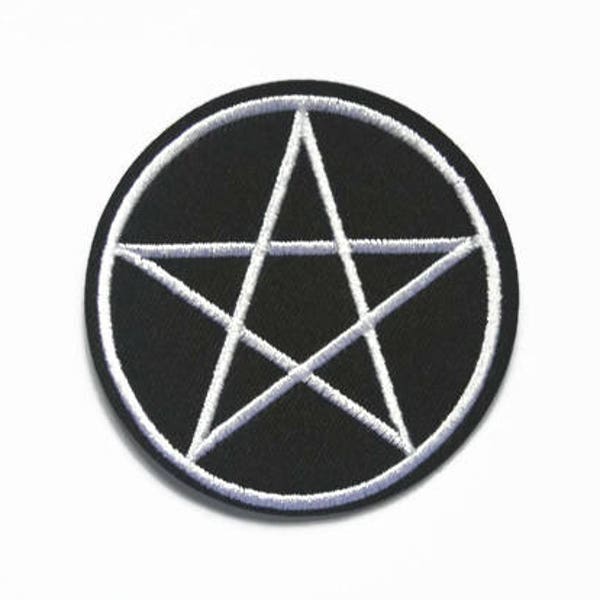 Distintivo Pentagramma - Toppe in bianco e nero Toppa a stella pagana termoadesiva su distintivi di stregoneria Wicca - 6,3 cm