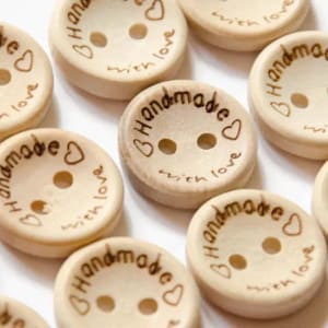 Made with Love Knöpfe 15 mm oder 20 mm - Holzknöpfe mit Text Craft Verpackung Handgemacht Crafted with Love Nähknopf