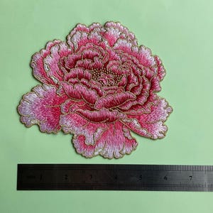 Big Flower Applique in Pink - SEW ON Embroidered Flower - DIY Upcycling Clothes - Gift for Crafts Lover - 17cm x 14.5cm