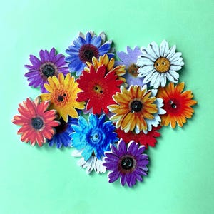 8 bottoni a forma di fiore, 12 opzioni - Bottoni da cucito in legno floreale, 25 mm, 1 pollice