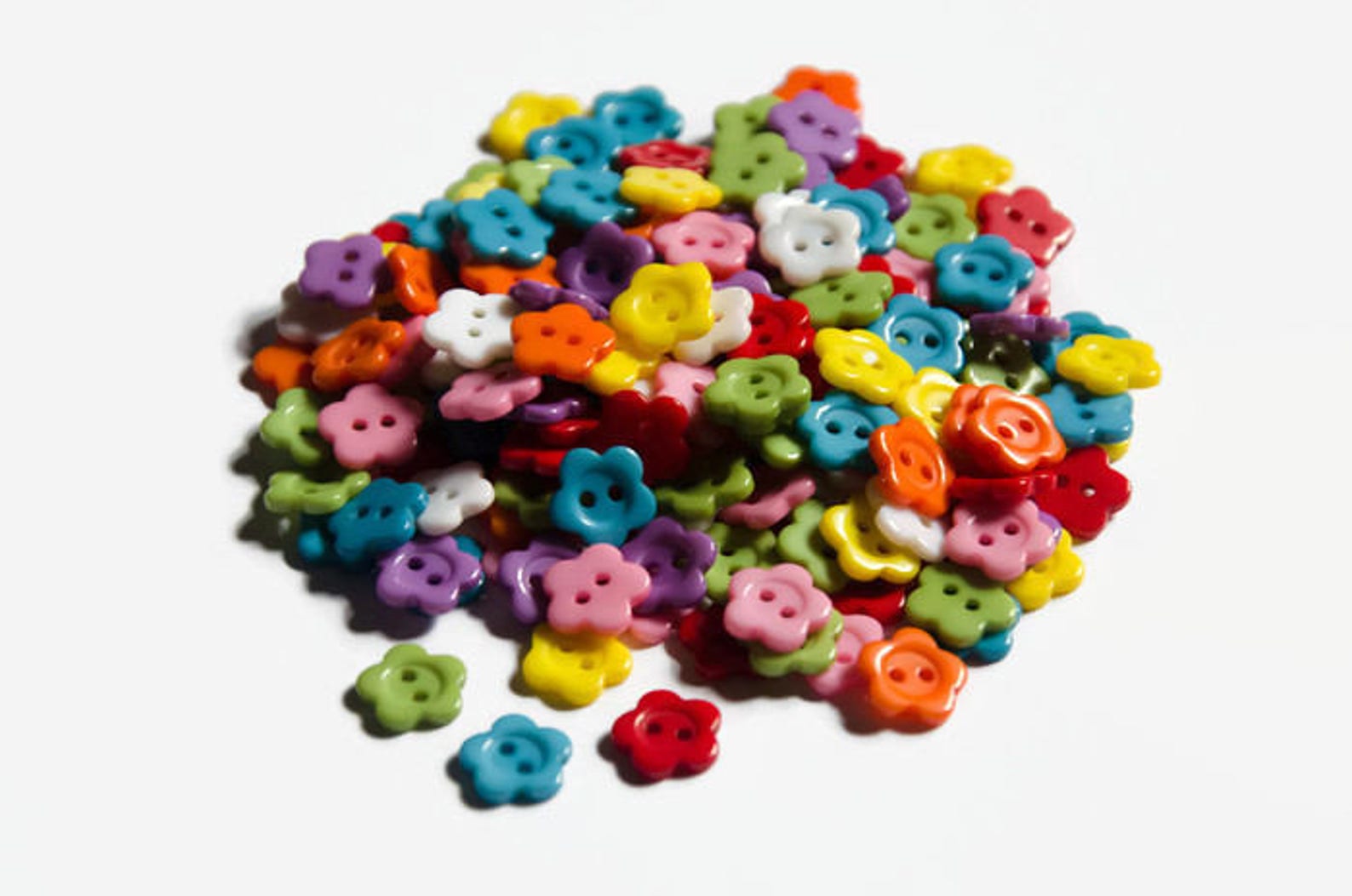 12 Cute Buttons 10mm Flower Buttons Little Buttons Etsy UK