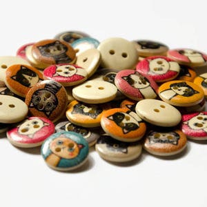 Kitty cat buttons in bright colours