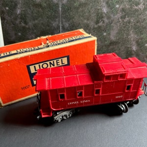 Lionel Lines O Gauge Red Caboose 1007 with Original Box