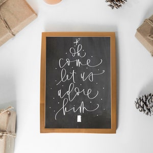 Oh viens, adorons-le | Signe de calligraphie de Noël de ferme | Impression de vacances | Impression de tableau | Décoration de Noël |
