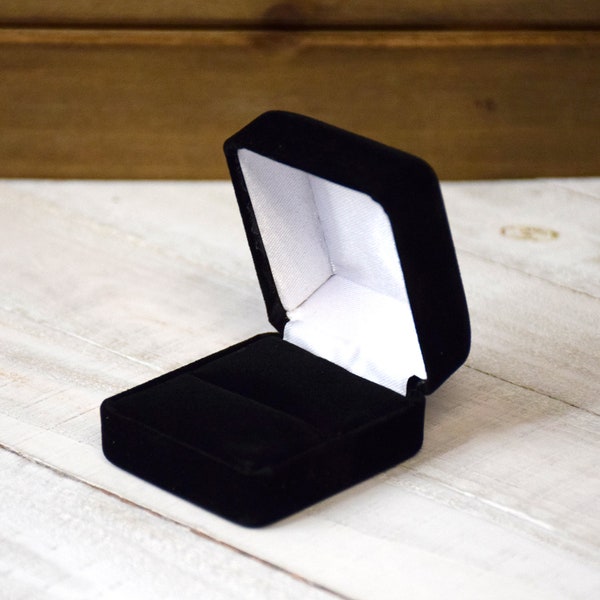 Black Velvet Ring Box