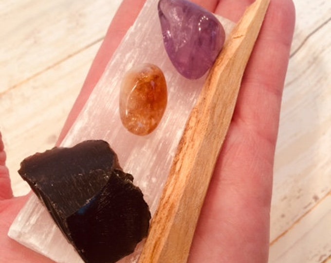 Clearing Kit, Crystals with Palo Santo