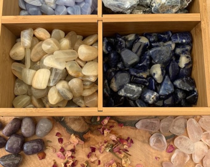 Crystal kit for Anxiety: Blue Lace Agate, Kyanite, Lepidolite, Moonstone, Rose Quartz, Sodalite