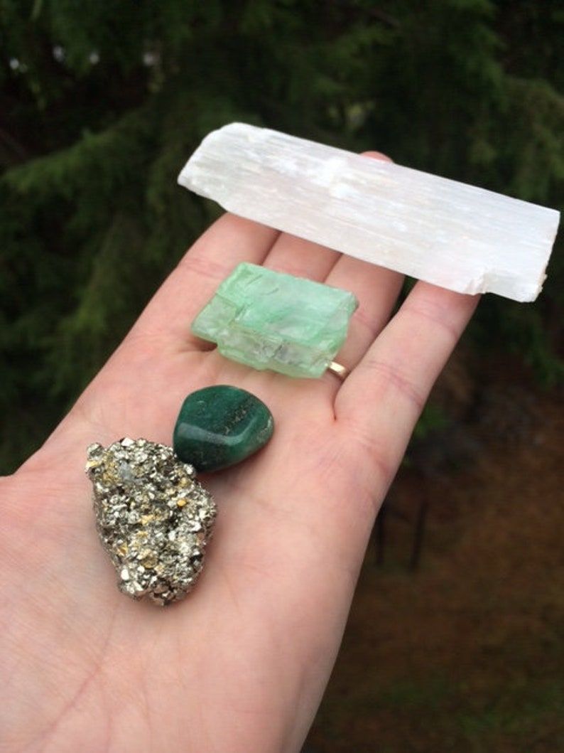 Abundance and Prosperity Crystal Kit (just crystals), Pyrite, Aventurine, Green Calcite, Selenite
