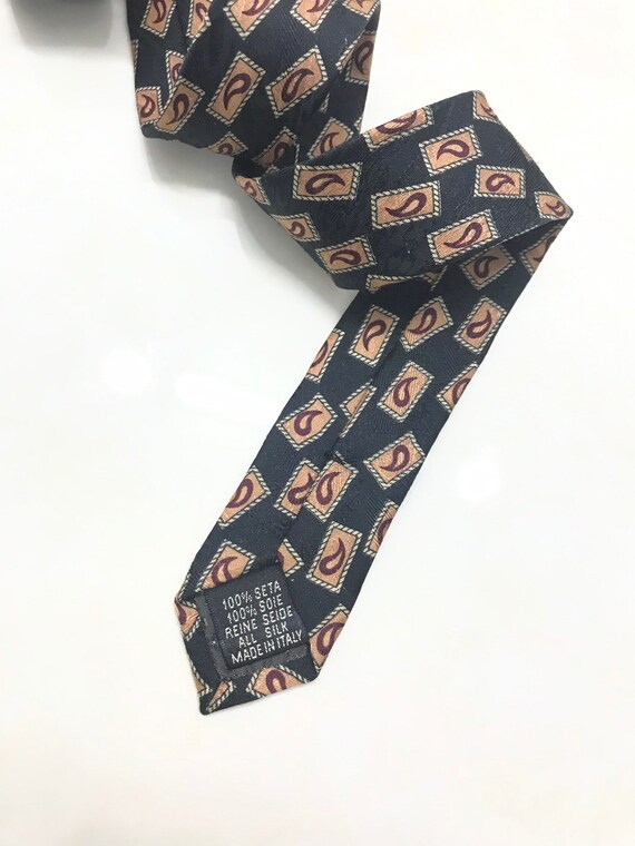 ヴィンテージ イヴ サンローラン ペイズリー ネクタイ。100% シルク