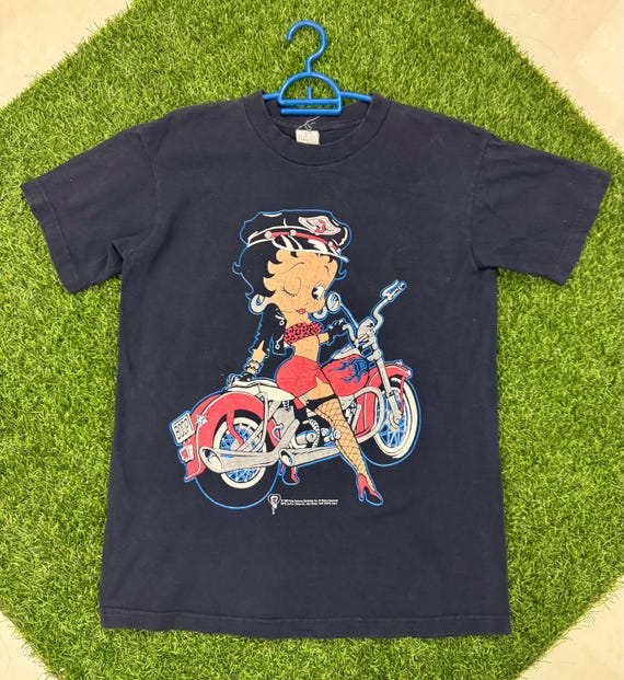 Vintage 90s Betty Boop Biker Harley Davidson Tshirt..size M..made