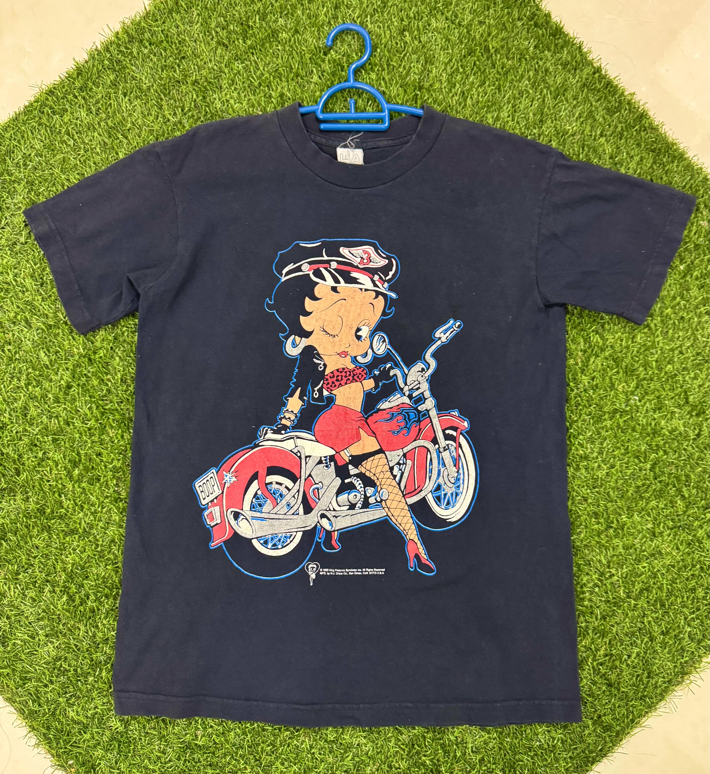 Vintage 90s Betty Boop Biker Harley Davidson Tshirt..size M..made