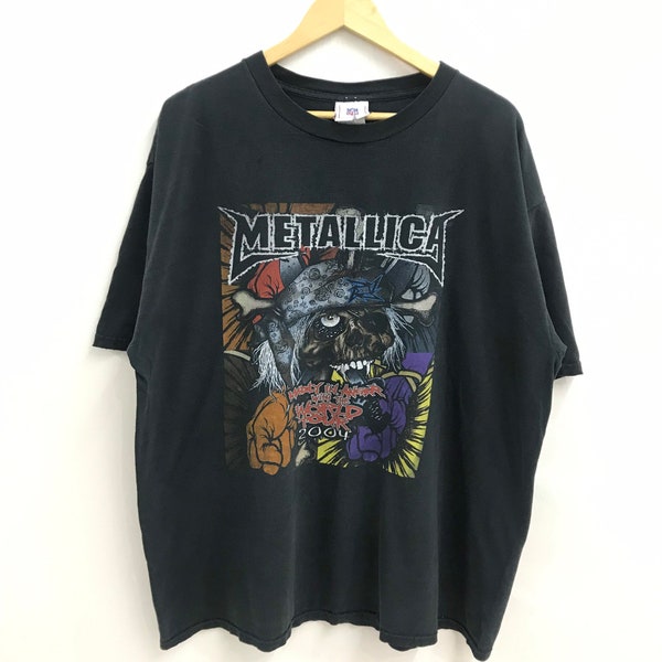 Vintage Metallica Madly In Anger With The World Tour with Godsmack Tshirt..Pushead..Size XL..