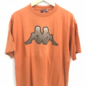 Camiseta Kappa vintage..Logo grande..Streetwear..Moda..Tamanho L