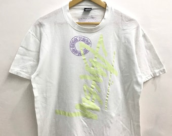 Vintage 90s Stussy Designs Tribe Streetwear Fuct camiseta.. Tamaño L.. Hecho en EE.UU.