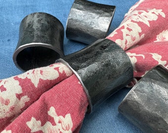 Anillo para servilletas de acero forjado a mano