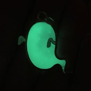Glow in the Dark Halloween Ghost Pendants!!