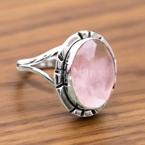 925 Silver Rose Quartz Handmade Ring: Elegant Oval Cabochon Jewelry