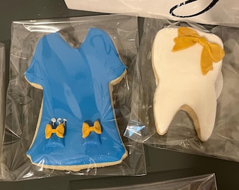 Dentist Endodontist Scrubs Teeth Medical Cookies