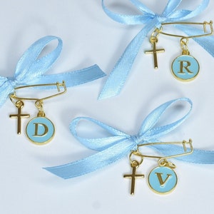 10 piezas, Pines de testigo personalizados Martyrika para niños con letra inicial para ofrecer a sus invitados en un bautismo ortodoxo griego.