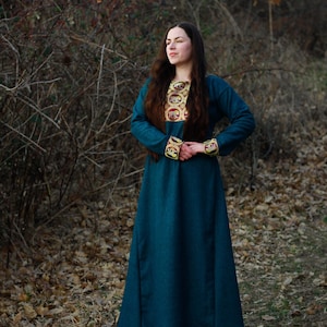 Woolen dress with byzantine lions silk brocade / Byzantine / Slavic / Kievan Rus / Viking dress