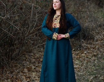 Woolen dress with byzantine lions silk brocade / Byzantine / Slavic / Kievan Rus / Viking dress