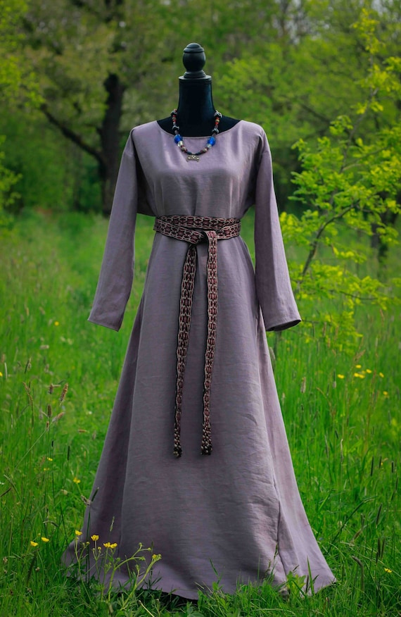 Linen dress in old lila