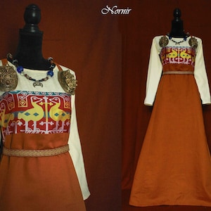 Oseberg brocade apron dress