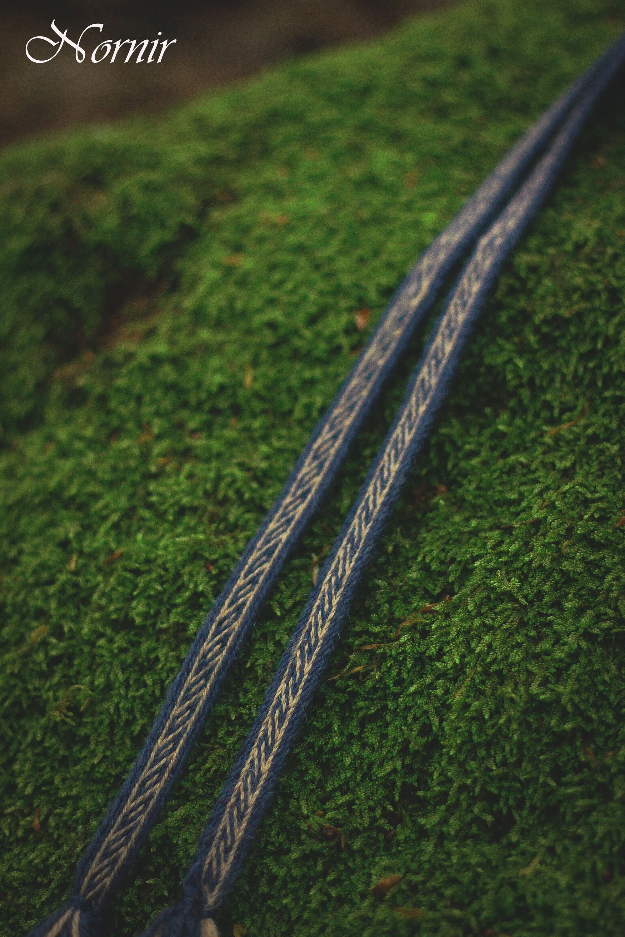 Blue Oseberg tablet weaving